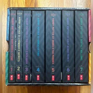 Harry Potter complete set + BONUS BOOK